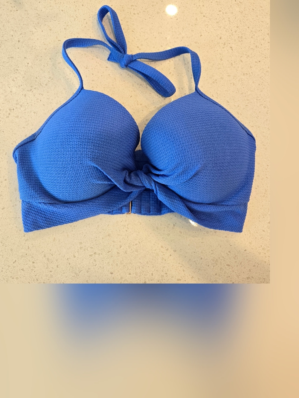 Shade & Shore Women's Textured Twist Front Halter Bikini Top - 36DD